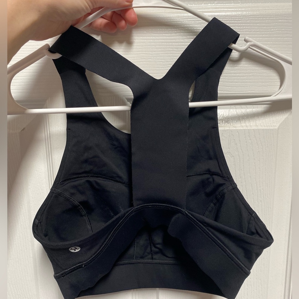 Lululemon RARE sportsbra fast and free